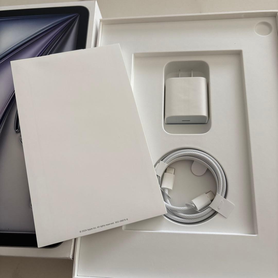 L*m様 Apple iPad Air M2 第6世代　512GB スペースグレ