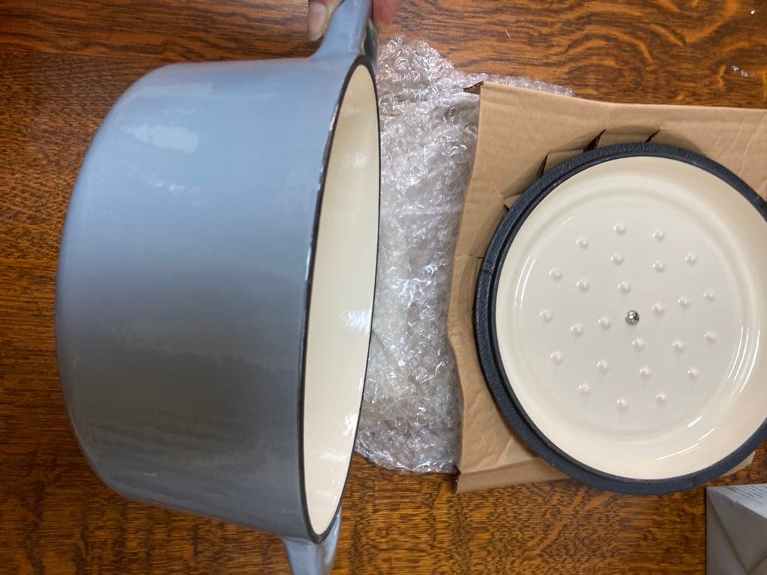 新品未使用品 BRUNO ブルーノ 鋳物ホーローポット