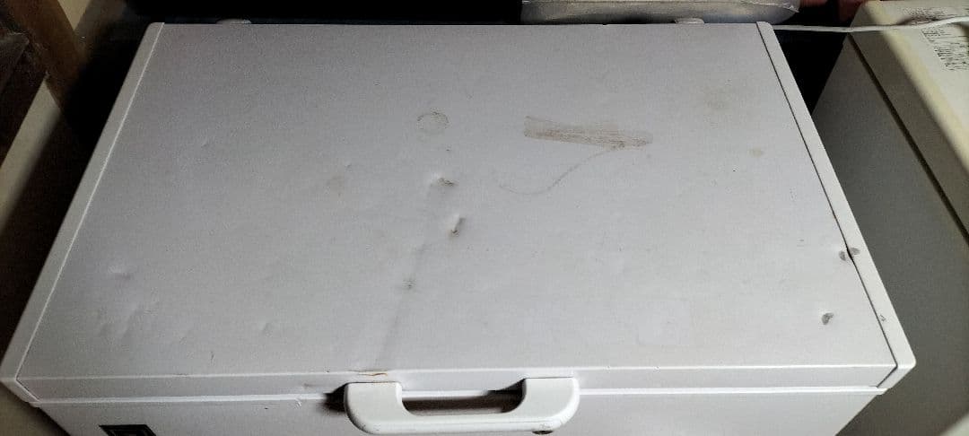 レマコムの冷凍ストッカー161㍑ 性能抜群 静音省エネLED照明ノンフロ