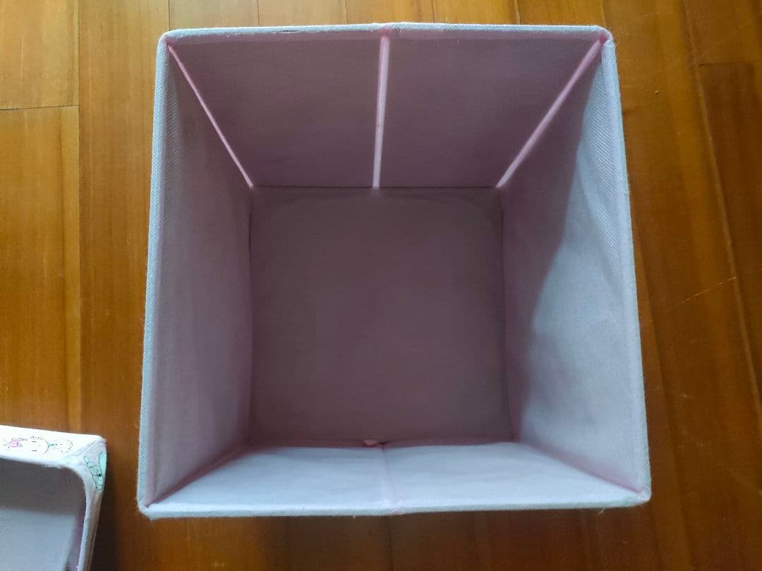 ハローキティ　スツール　ピンク　猫　ねこ　ネコ 椅子 収納