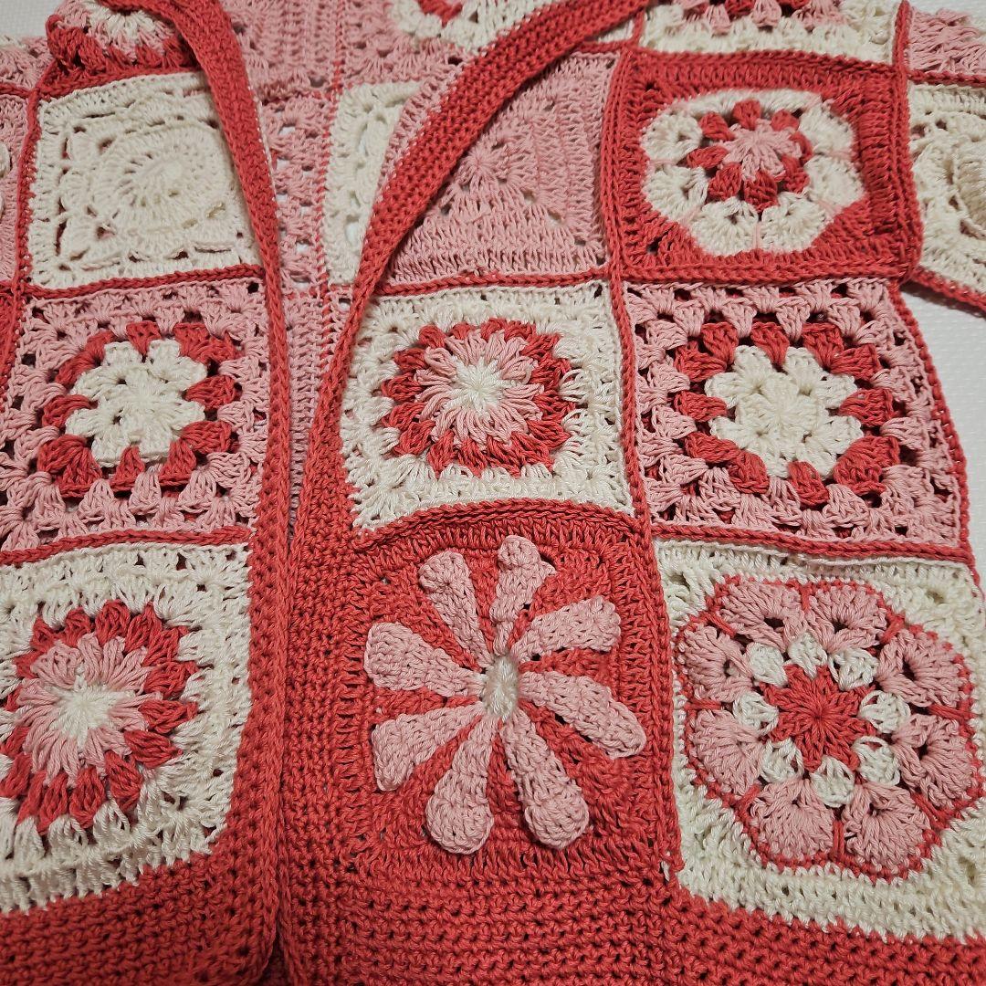 ハンドメイド　グラニースクエアフード付きカーディガン　2