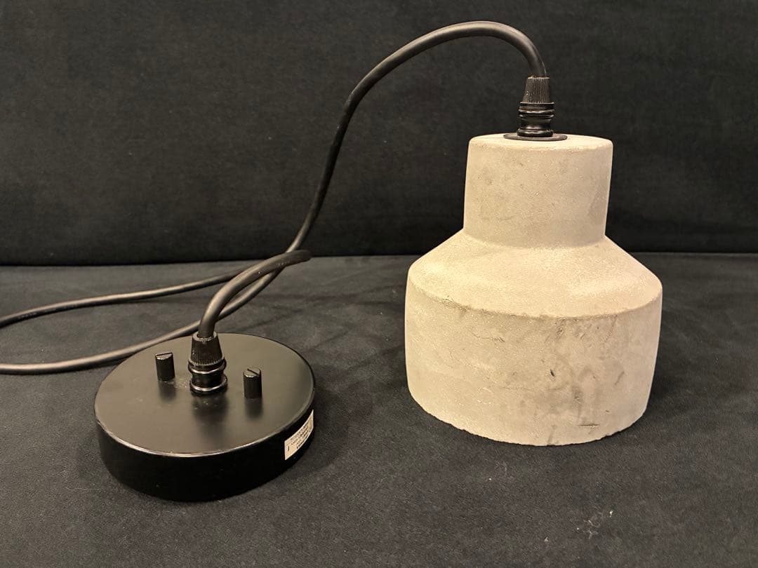 コンクリートペンダントライト