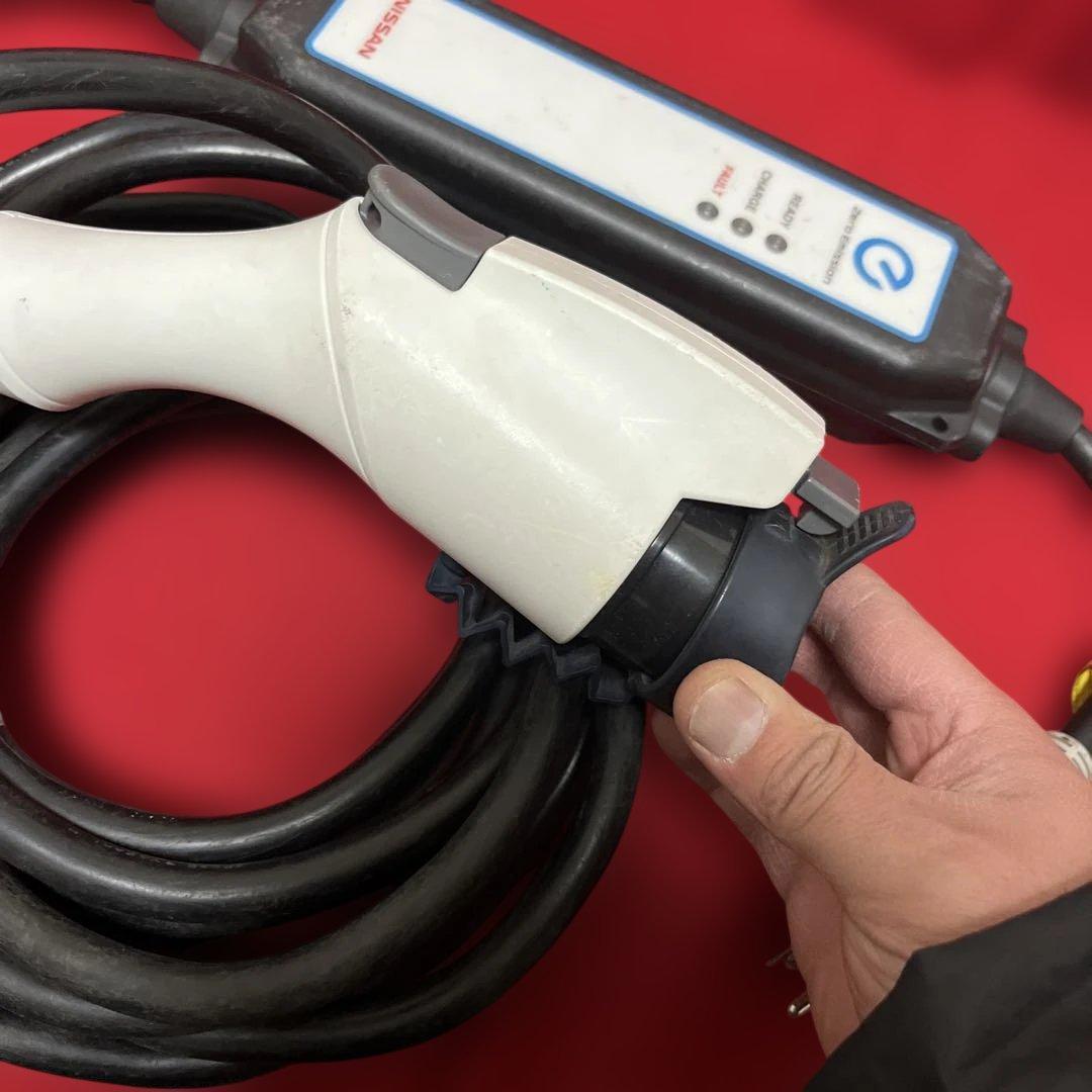 日産純正‼︎ リーフ　充電ケーブル！