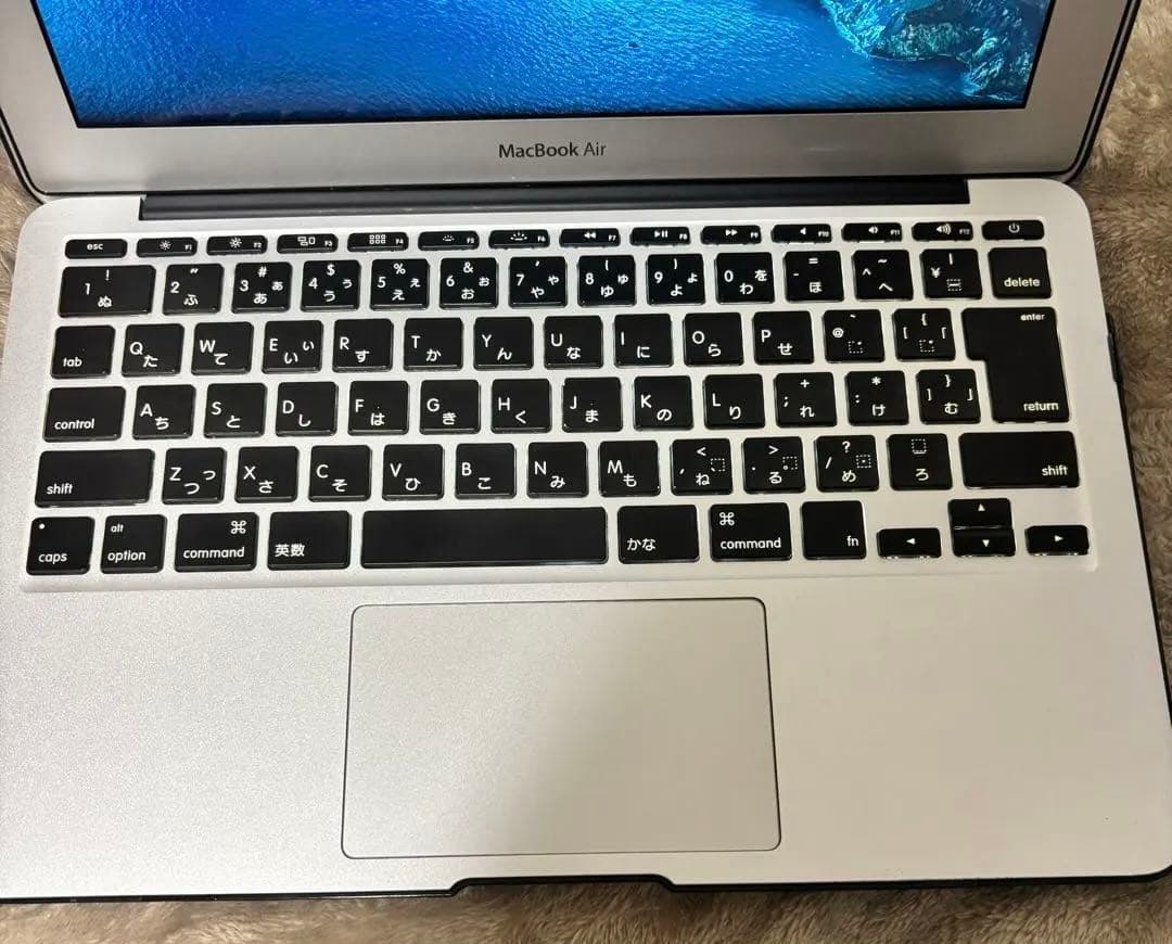 MacBook Air 2015 11インチ i7/8GB 光るリンゴ最終モデル