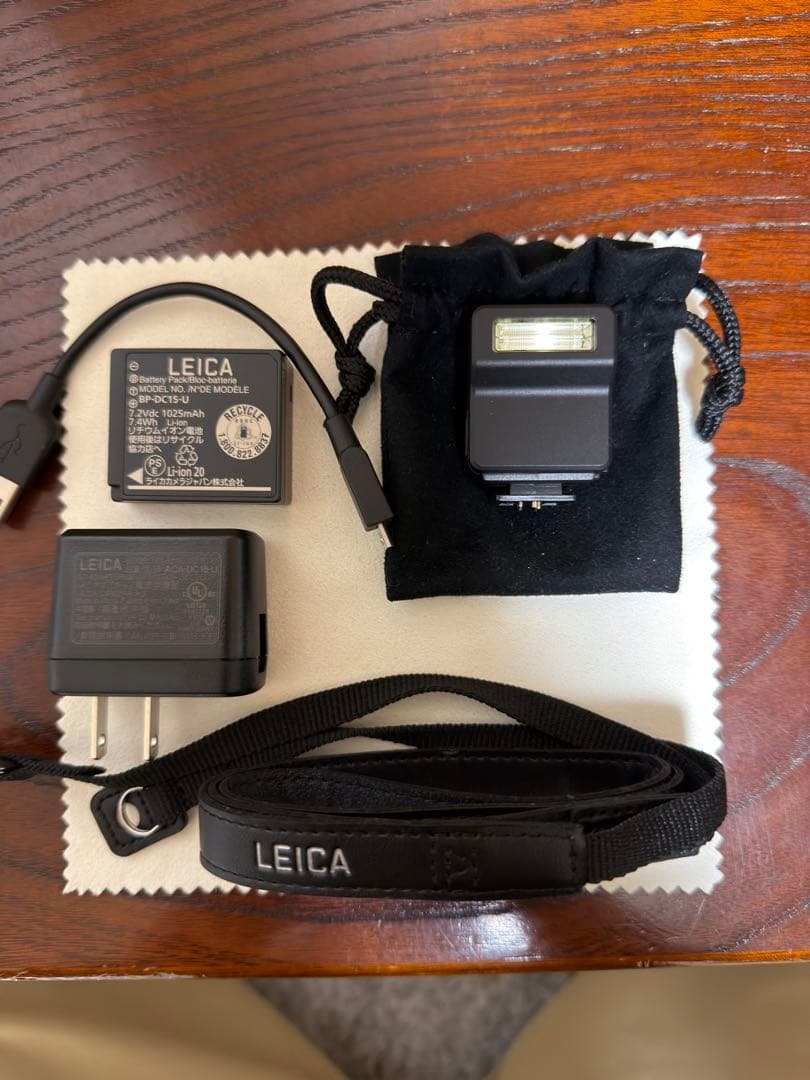 値下げ可能　leica d-lux7 純正レンズキャップ　純正グリップ