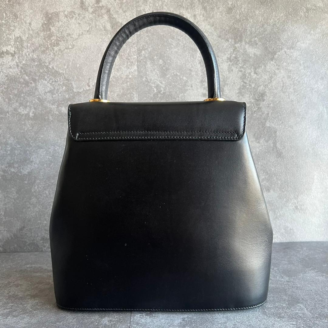 ⭐️Salvatore Ferragamo⭐️フェラガモ パンプス金具