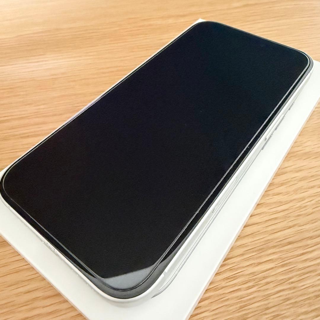 Apple アップル iPhone16 256GB ホワイト