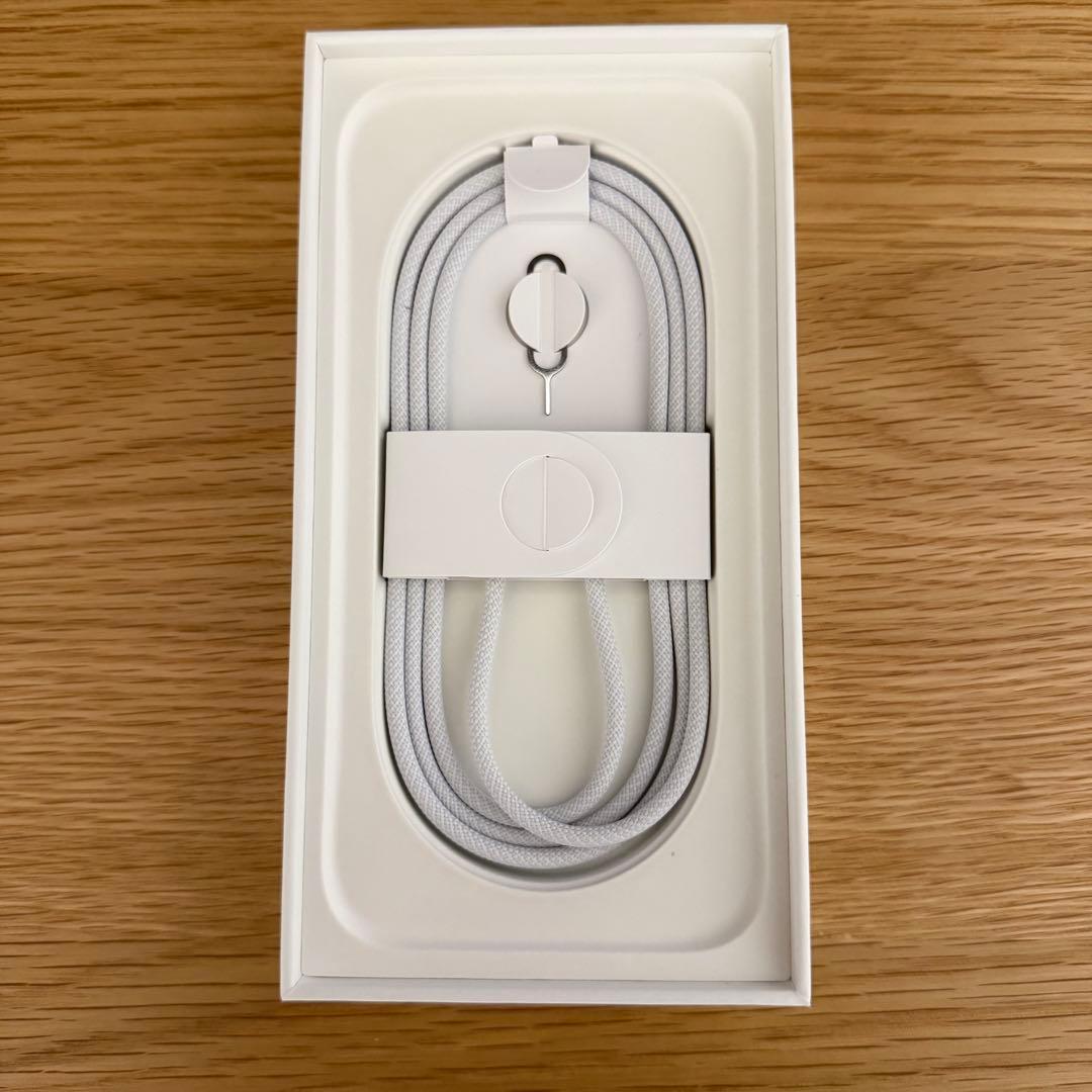 Apple アップル iPhone16 256GB ホワイト