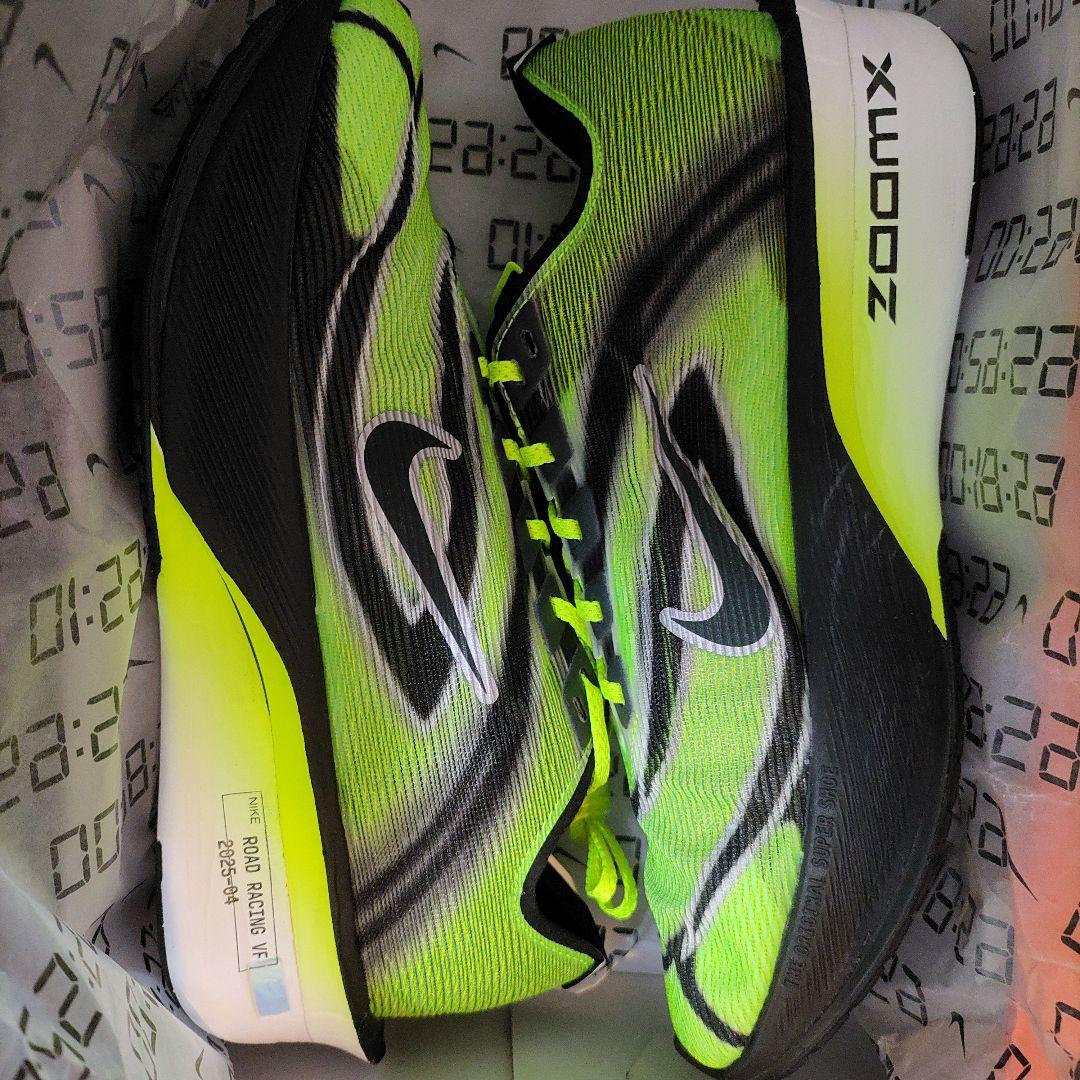 新品ナイキ ヴェイパーフライ 4 IM8068-999 25.5cm