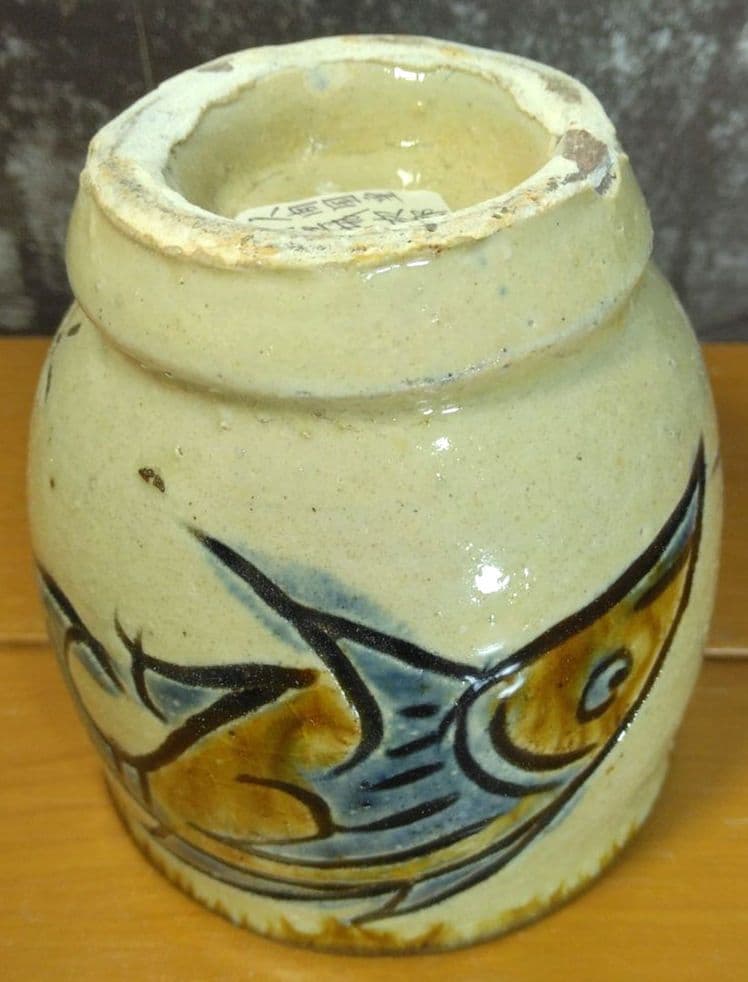 人間国宝 金城次郎 壷屋焼湯呑 栞 共箱 美品 壺屋焼 やちむん 明るい焼き上り