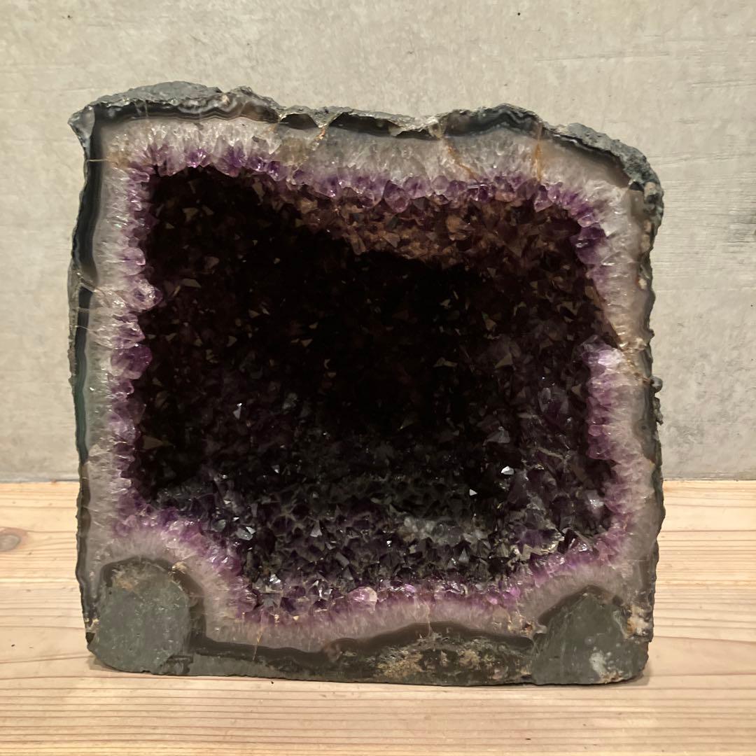 アメジストドーム　23kg 置物 オブジェ 運 風水 水晶 原石 置物 紫水晶