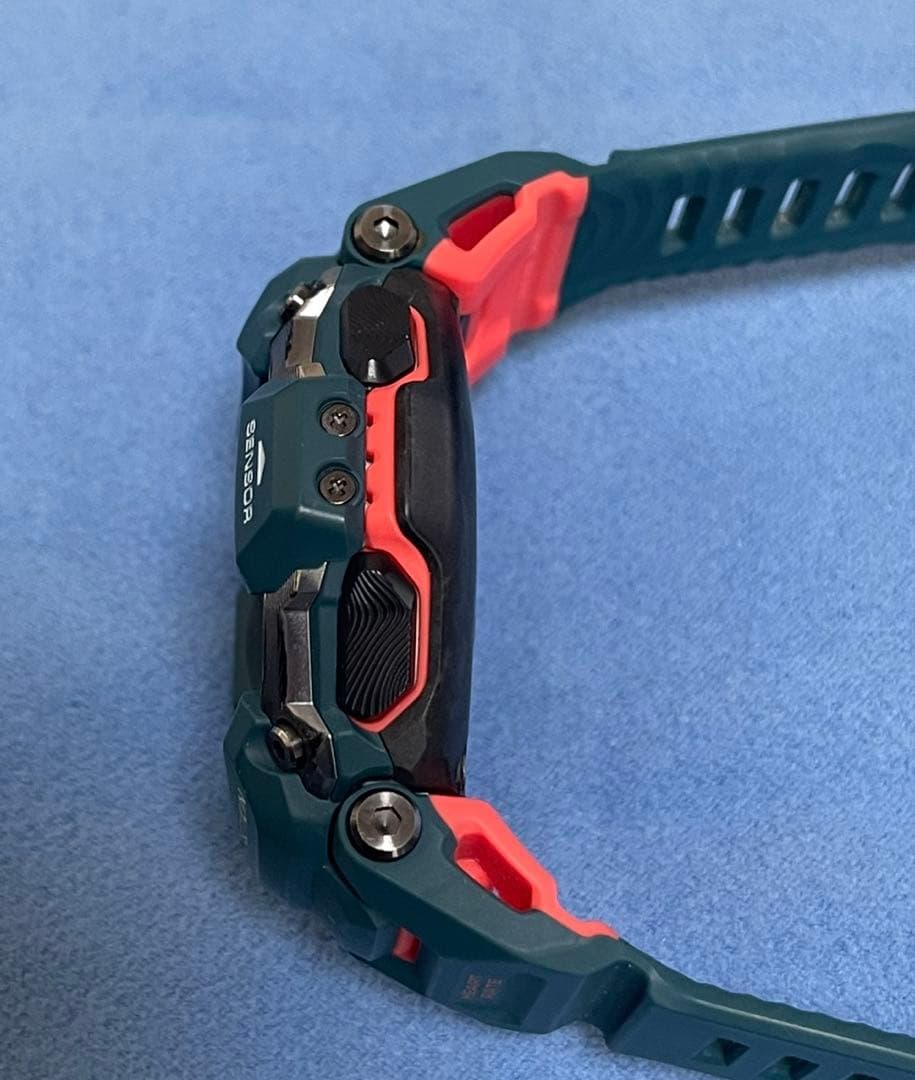 我が影さん専用　G-SHOCK G-SQUAD GBD-H2000-2JR