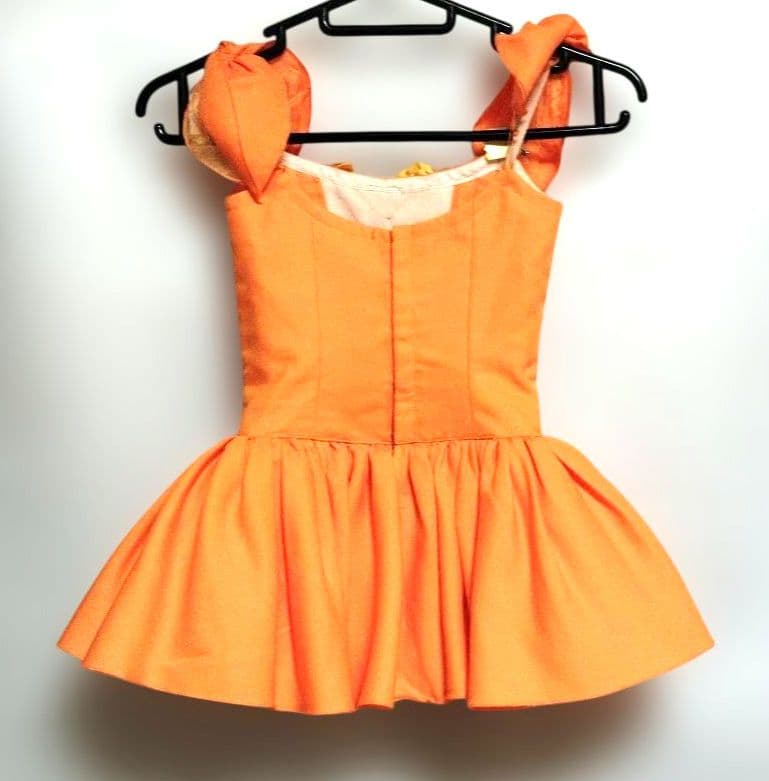 バレエ　5着まとめオレンジ ワンピース　緑の帽子付　小学校1年生