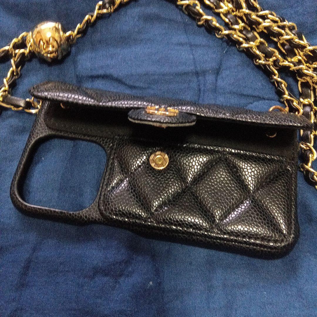 三連休価格！CHANEL ❤ iPhoneケース ゴールドチェーン付き