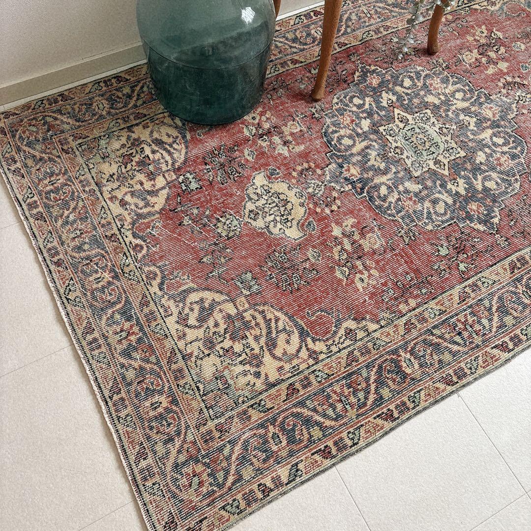 トルコ　ヴィンテージ ラグ　くすみピンク　ネイビー　メダリオン