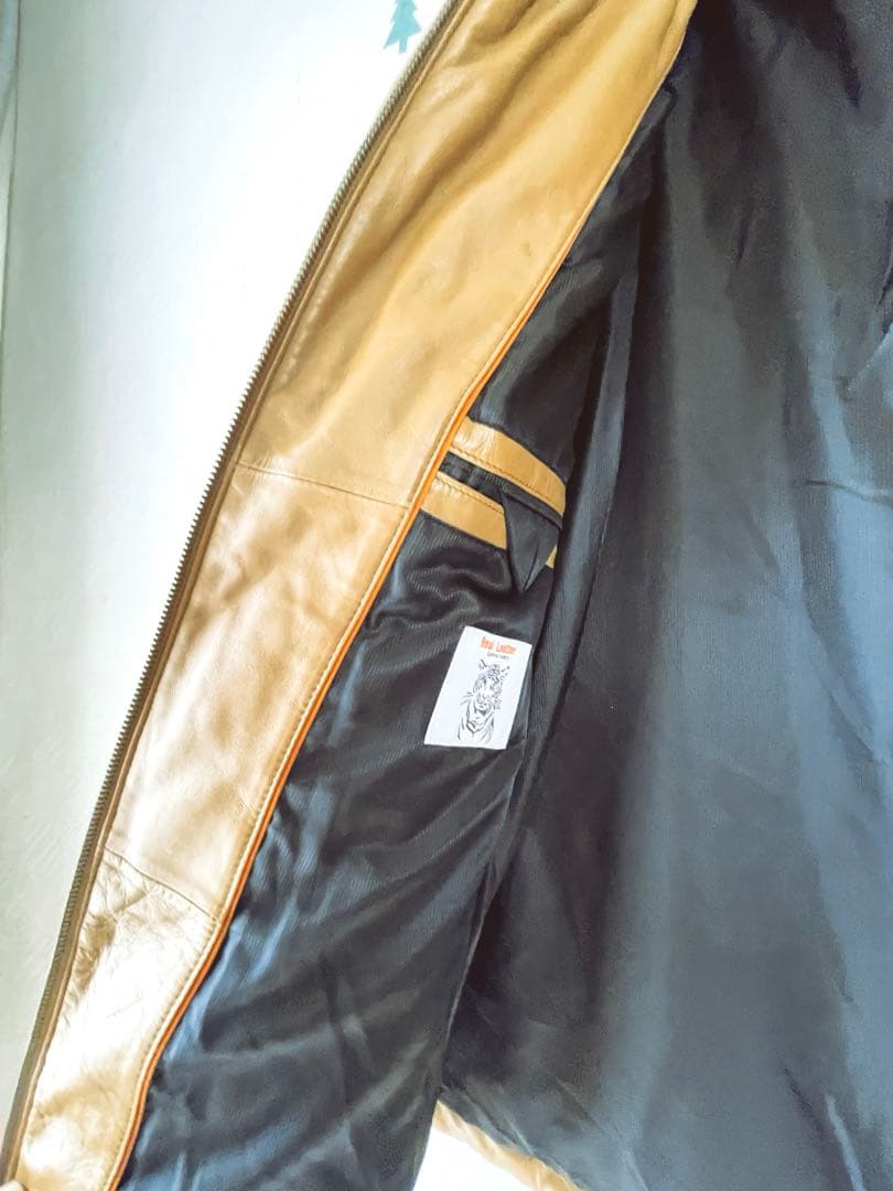 大幅値下　試着のみ　新品同様　羊レザーダウンジャケット Lサイズ　リブ袖