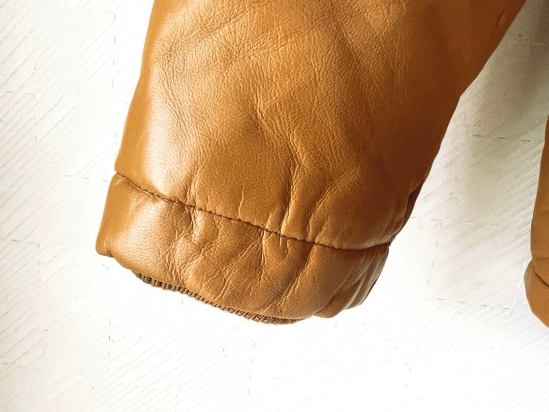 大幅値下　試着のみ　新品同様　羊レザーダウンジャケット Lサイズ　リブ袖