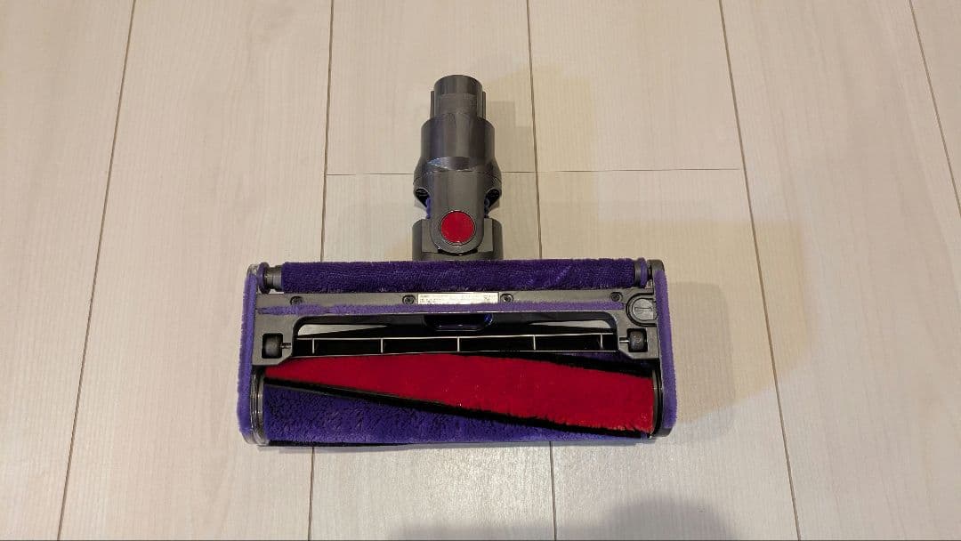 Dyson cyclone V10 fluffy アタッチメント多数 中古品
