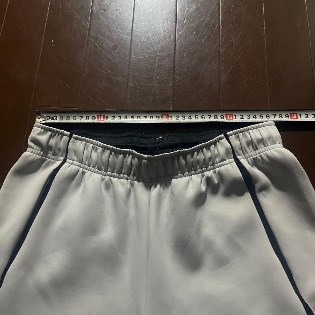 Oakley フード付きジャージ上下セット ホワイト