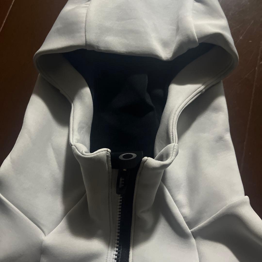 Oakley フード付きジャージ上下セット ホワイト
