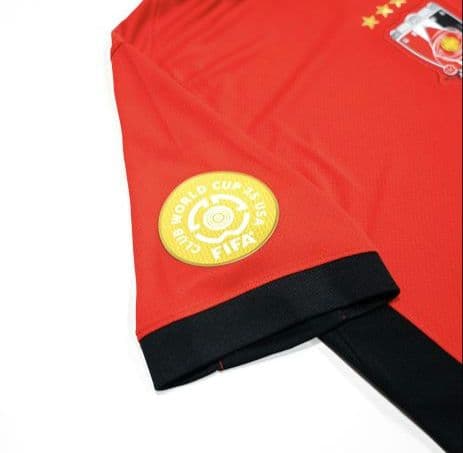 定価2万円　浦和レッズ　クラブワールドカップパッチ付ユニフォームオフィシャル限定