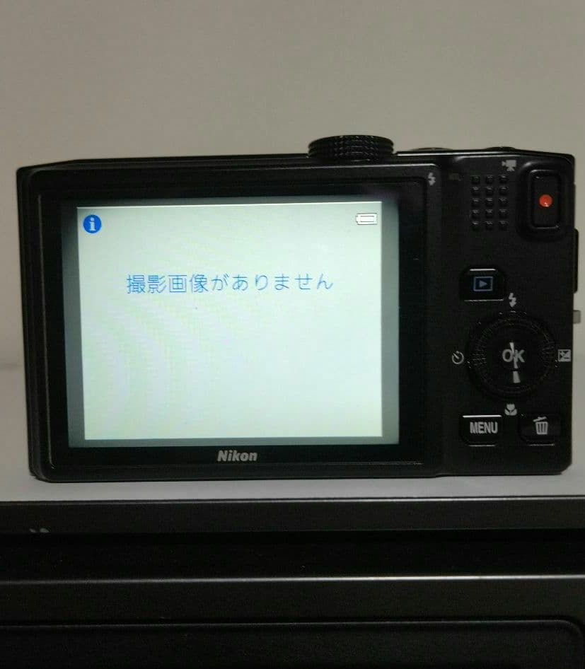 【液晶に難あり】高機能モデル デジカメ ニコン COOLPIX S8200