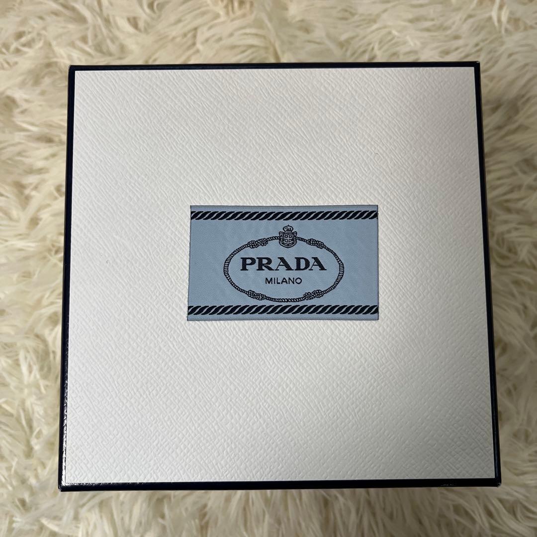 美品　PRADA プラダ　ポーセリンボックス アクセサリー ジュエリー ケース