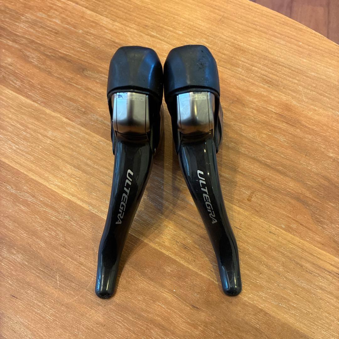 SHIMANO ULTEGRA 【ST-6700】デュアルコントロールレバー