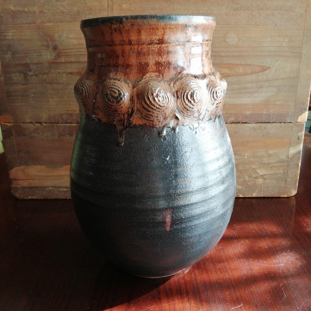 美濃焼　加藤仁　黒釉花瓶　29cm