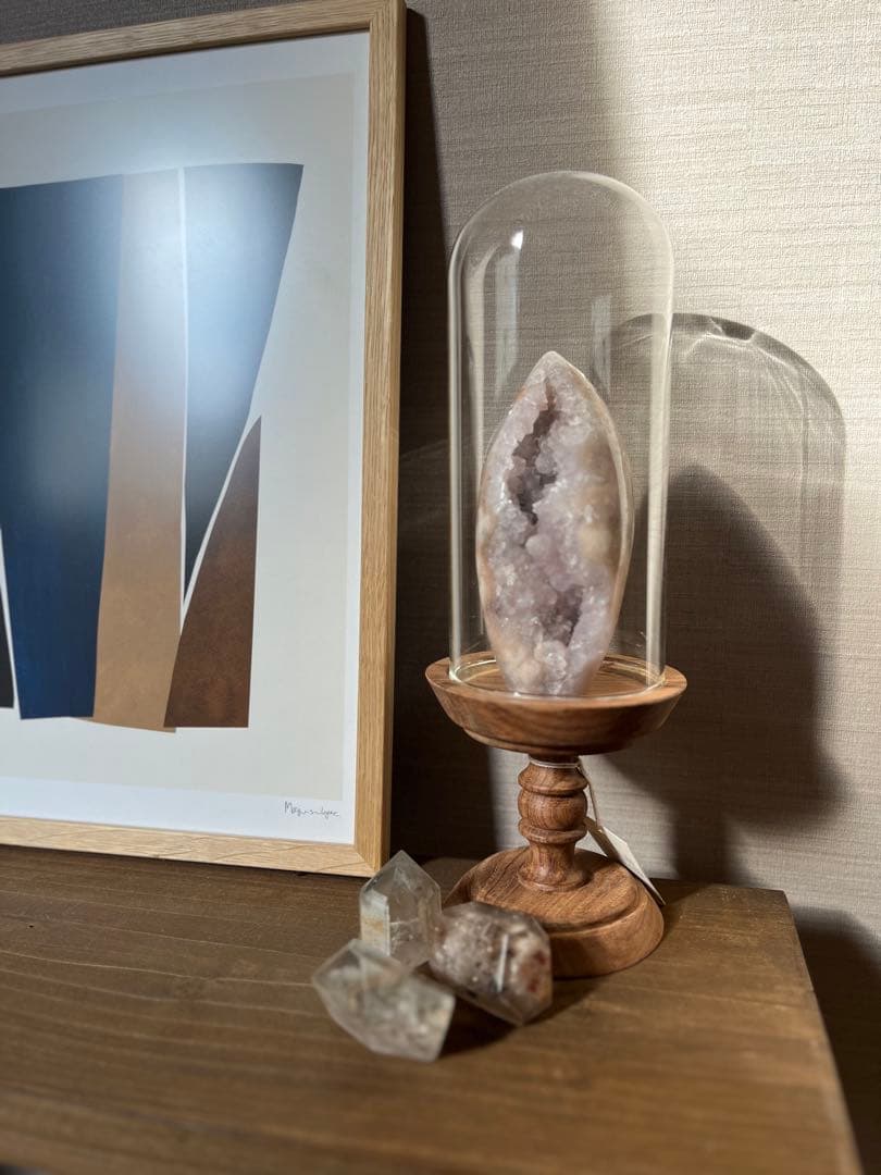 ピンクアメジスト×桜瑪瑙 共生ジオード 原石置物 ガラスドーム付