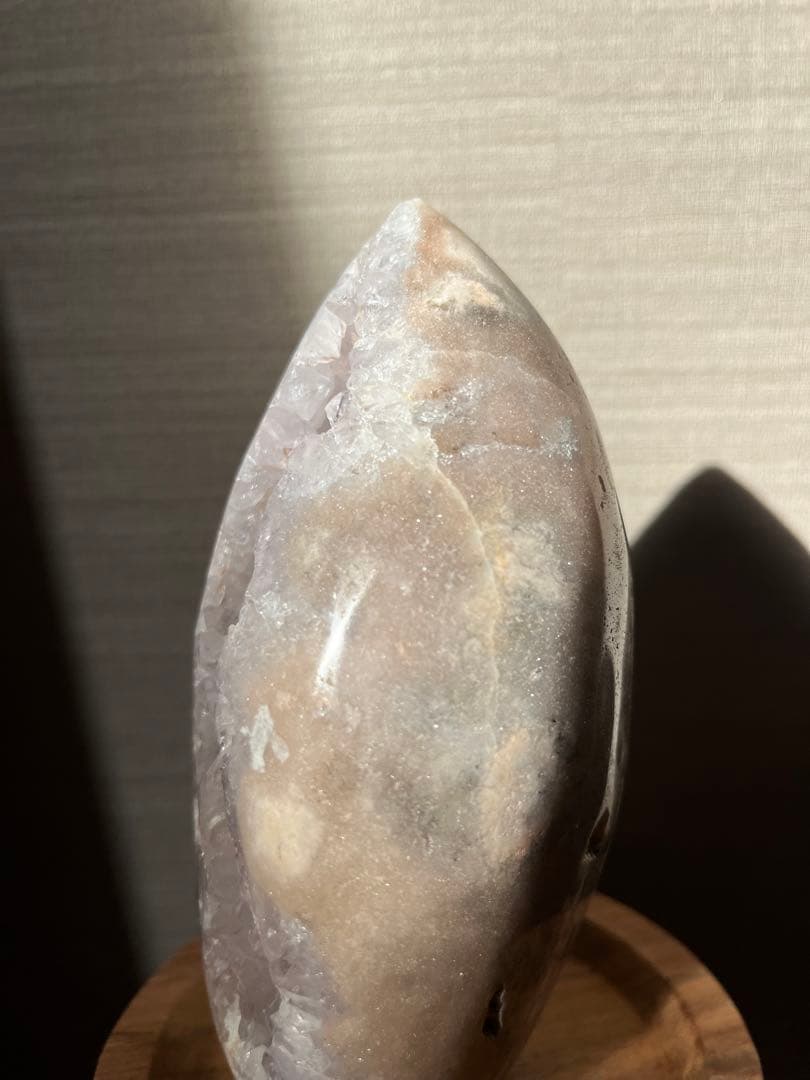 ピンクアメジスト×桜瑪瑙 共生ジオード 原石置物 ガラスドーム付