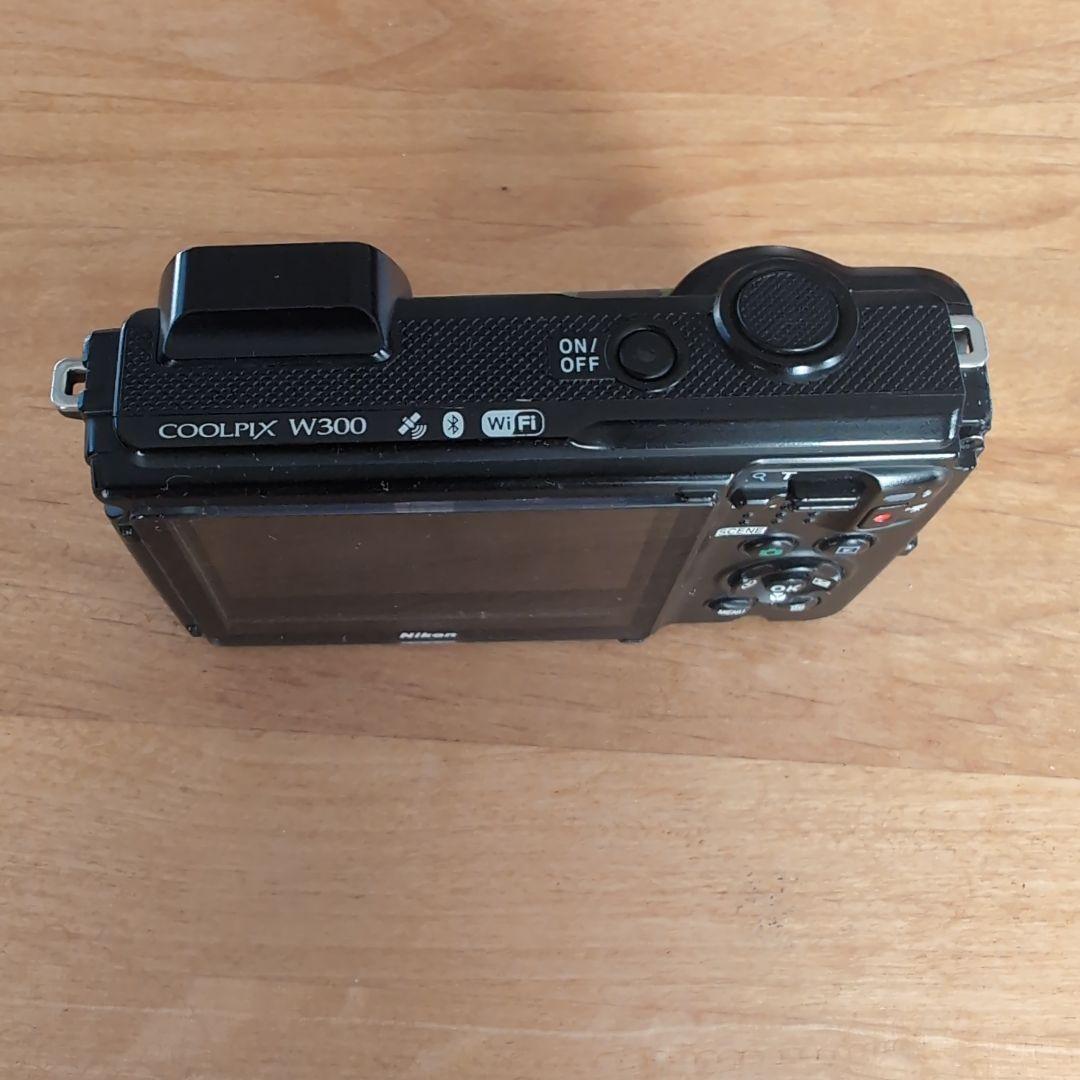 Nikon COOLPIX W300 防水カメラ　カモフラージュ