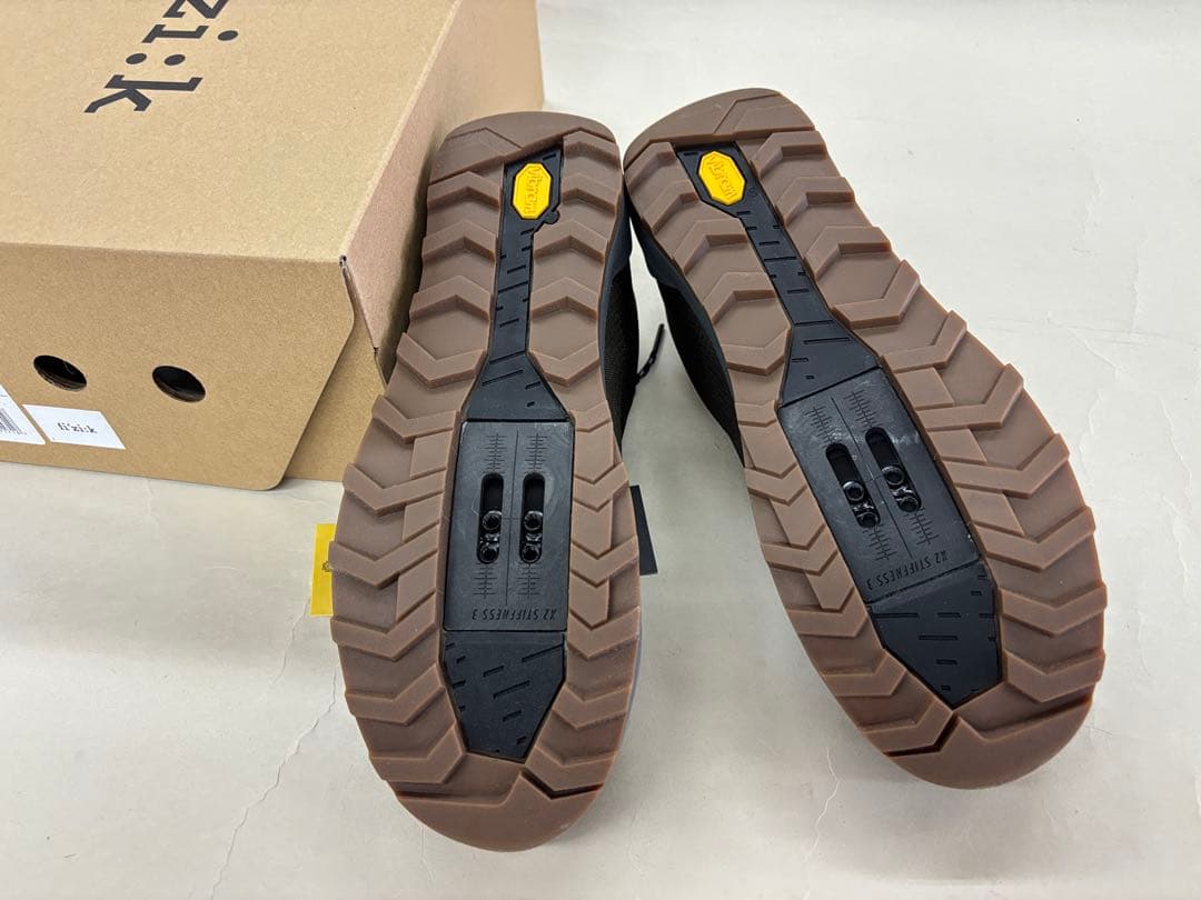 243【新品・未使用】フィジーク　TERRA　ERGOLACE　X2　サイズ41