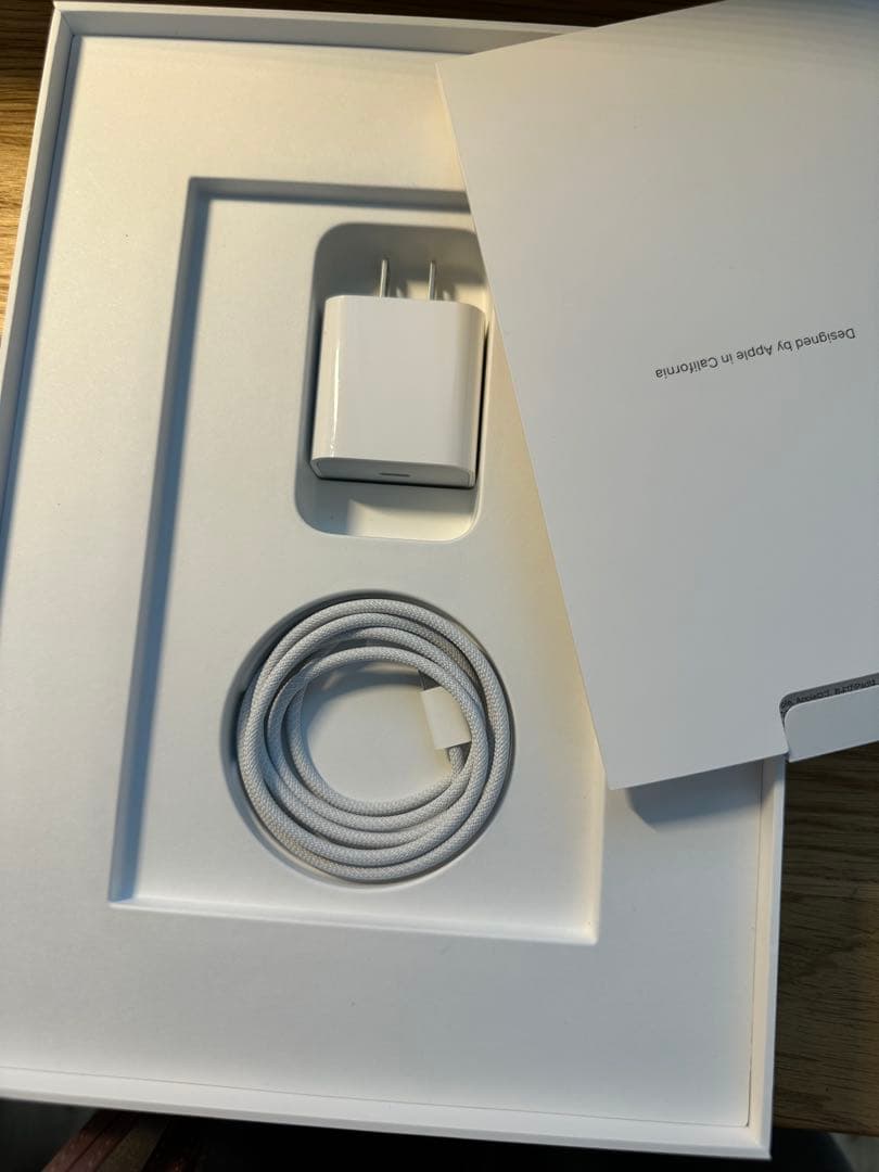 iPad Air M2 11インチ 128GBWiFi 極美品