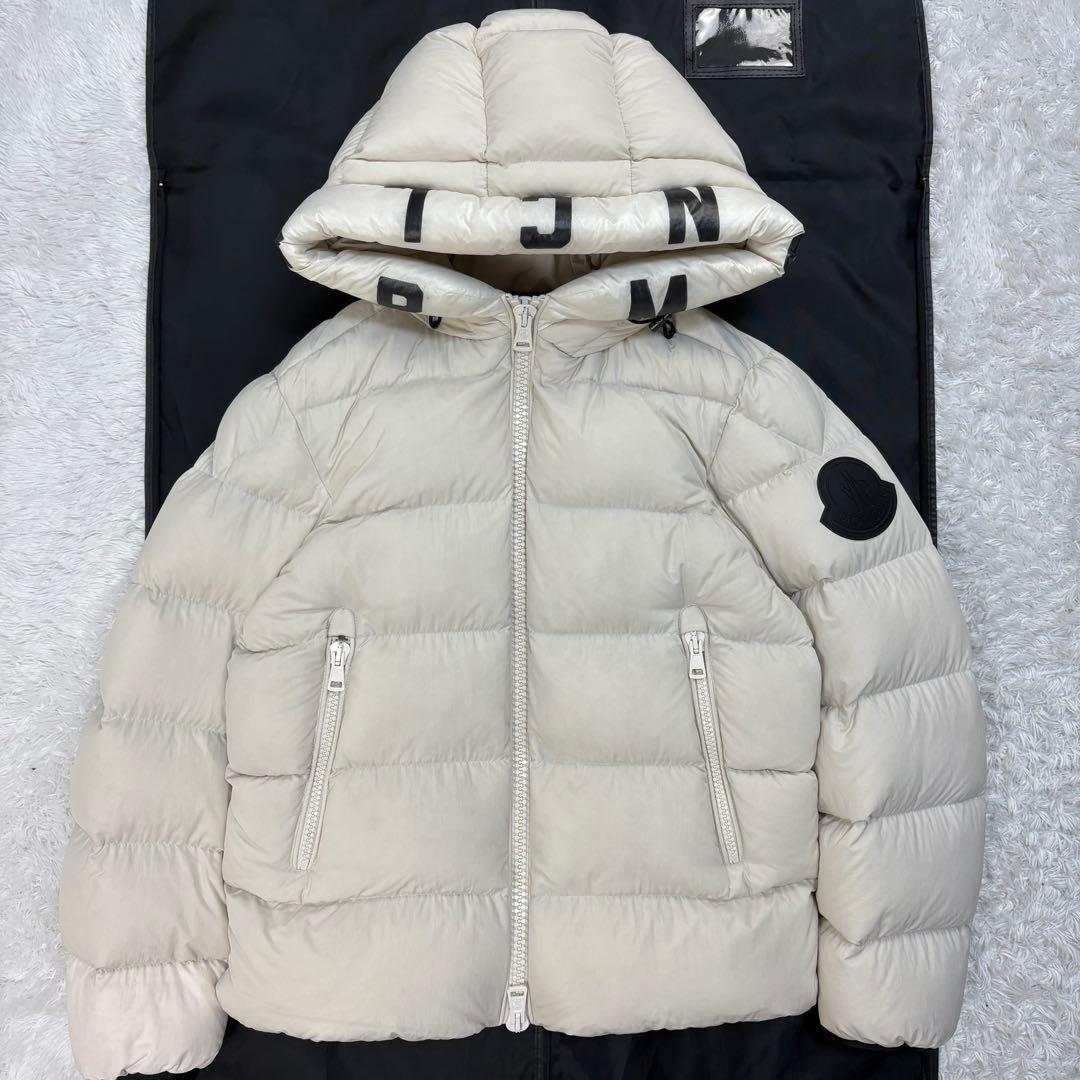 5925【QR確認済み・付属品】モンクレール☆フードロゴ入りダウン DUBOIS
