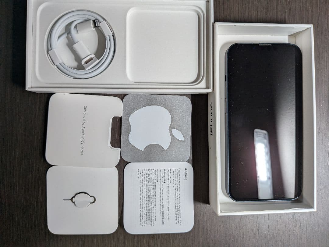 Apple iPhone 13 128gb 本体+Spigen MUJIケース