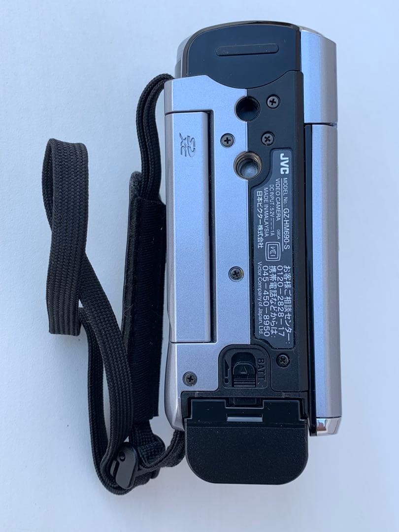 JVC Everio GZ-HM690 ビデオカメラ 本体