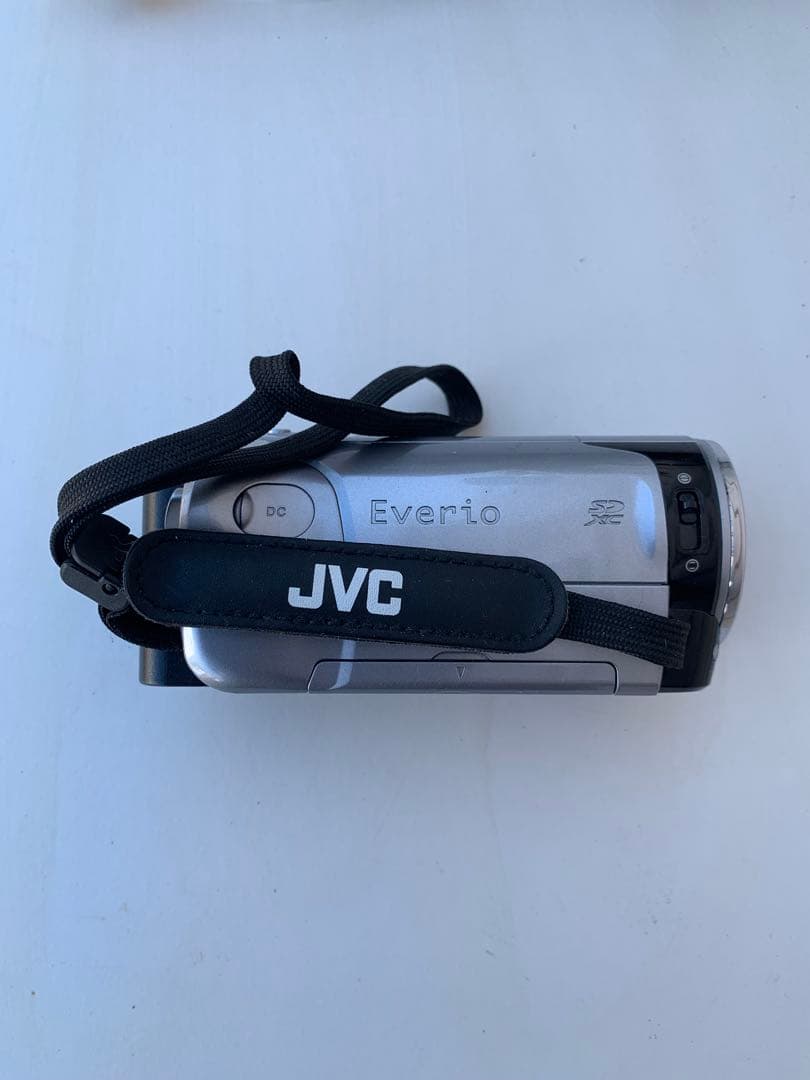 JVC Everio GZ-HM690 ビデオカメラ 本体