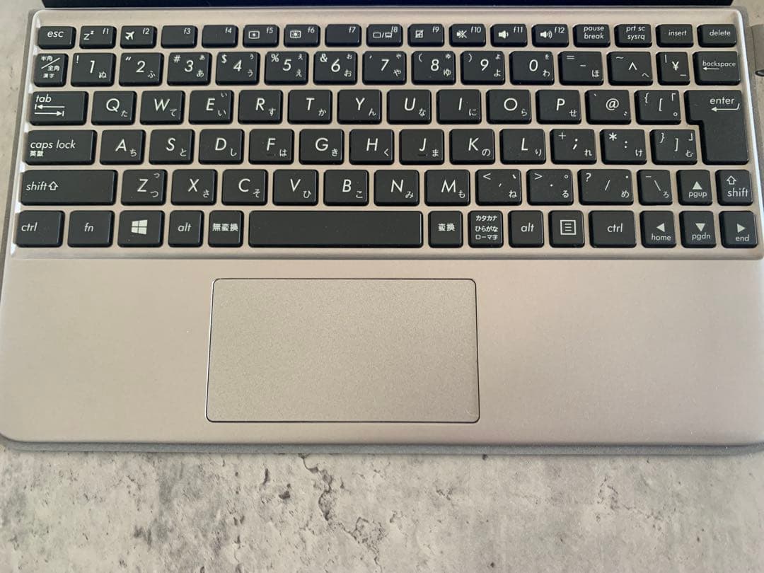 ASUS Windowsタブレット 本体