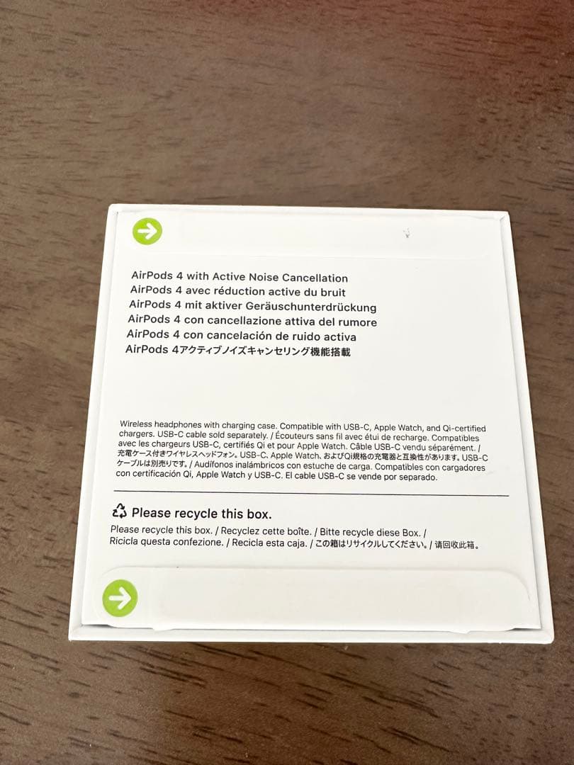 新品　未開封　AirPods 4 本体