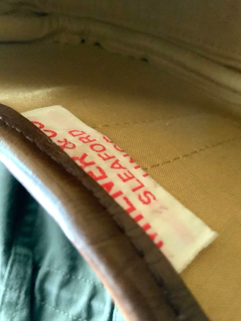 英国ミルナー 社製　本格的な本革カートリッジ(散弾/アモ)ショルダーバッグ