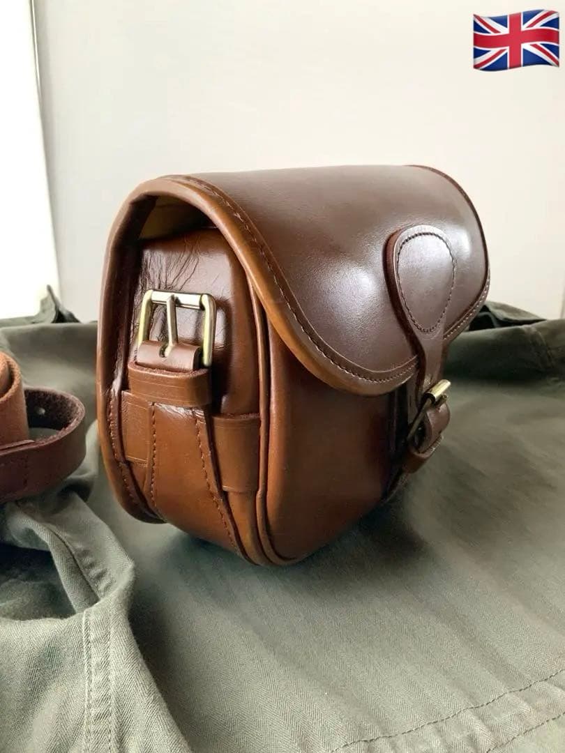 英国ミルナー 社製　本格的な本革カートリッジ(散弾/アモ)ショルダーバッグ