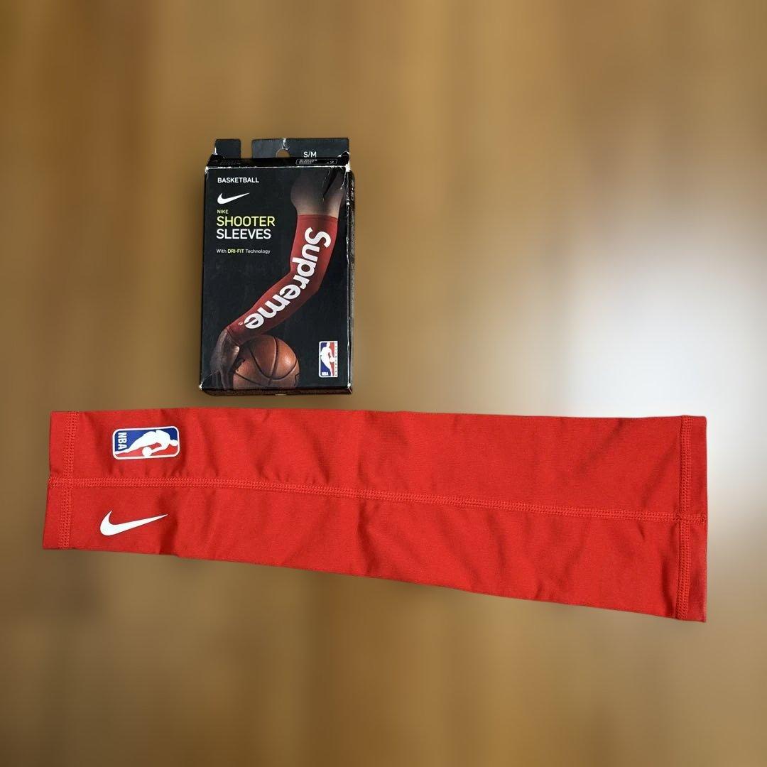 NIKE×supremeアームスリーブ レッド SMサイズ【片方のみ】新品