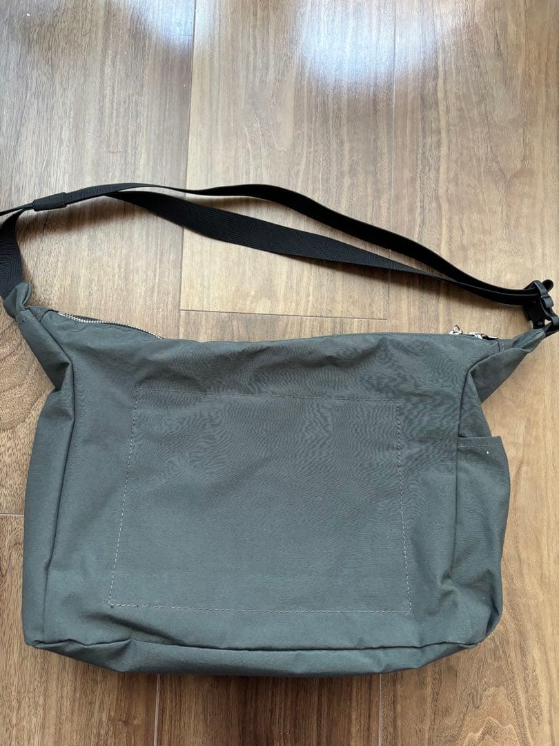 スタンダードサプライ / シンプリシティ / トライアングルショルダー