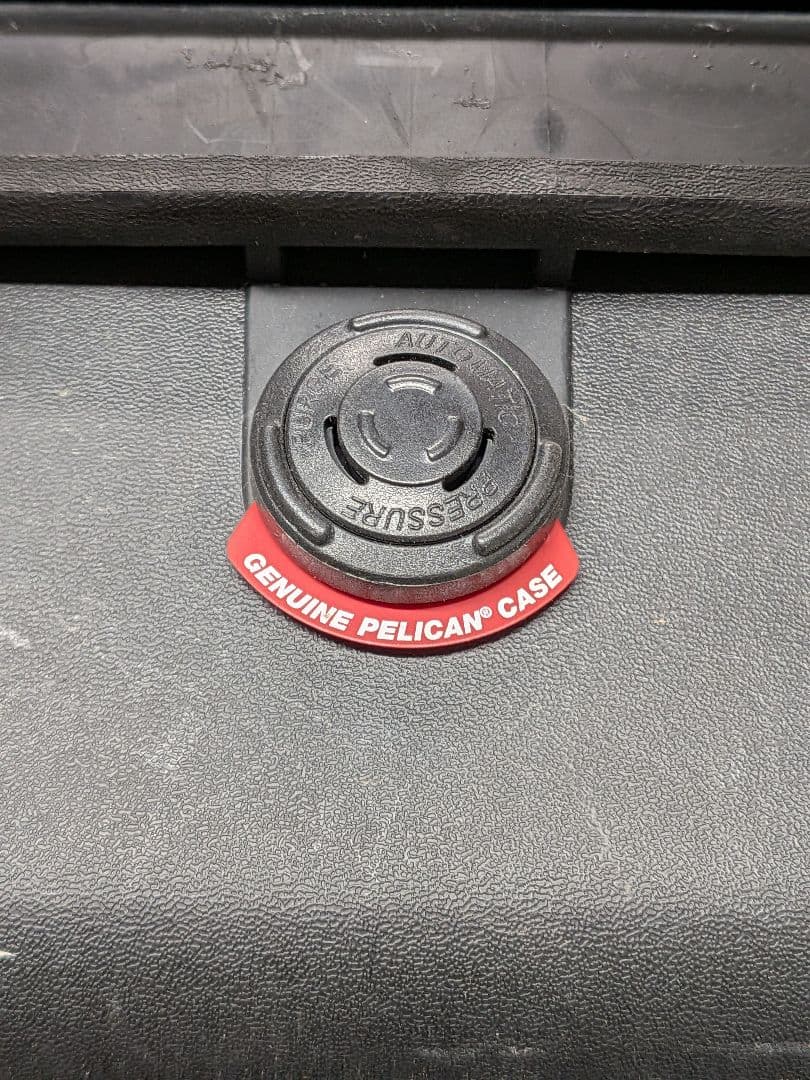 米軍放出品 PELICAN ペリカン1500ハードケース 中古