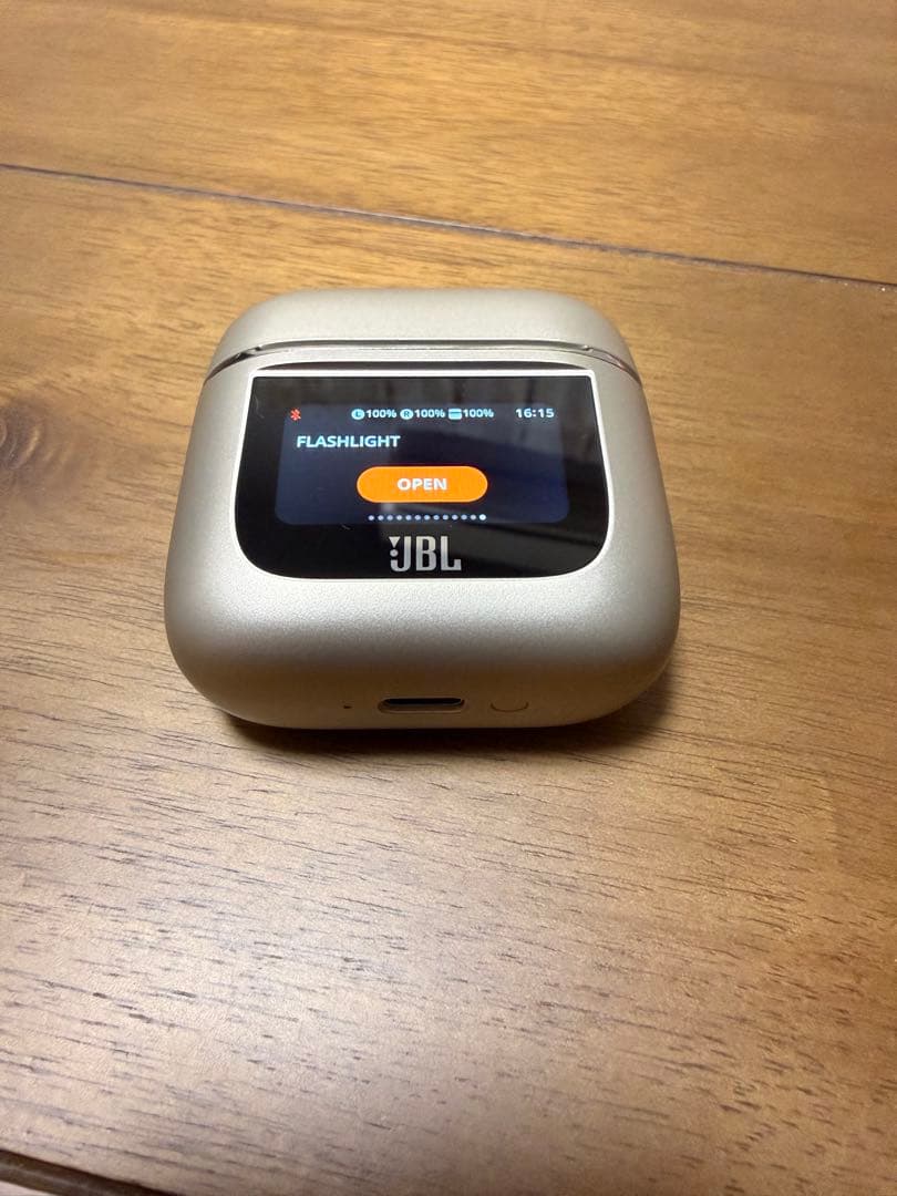 JBL TOUR PRO 2ワイヤレスイヤホン シルバー