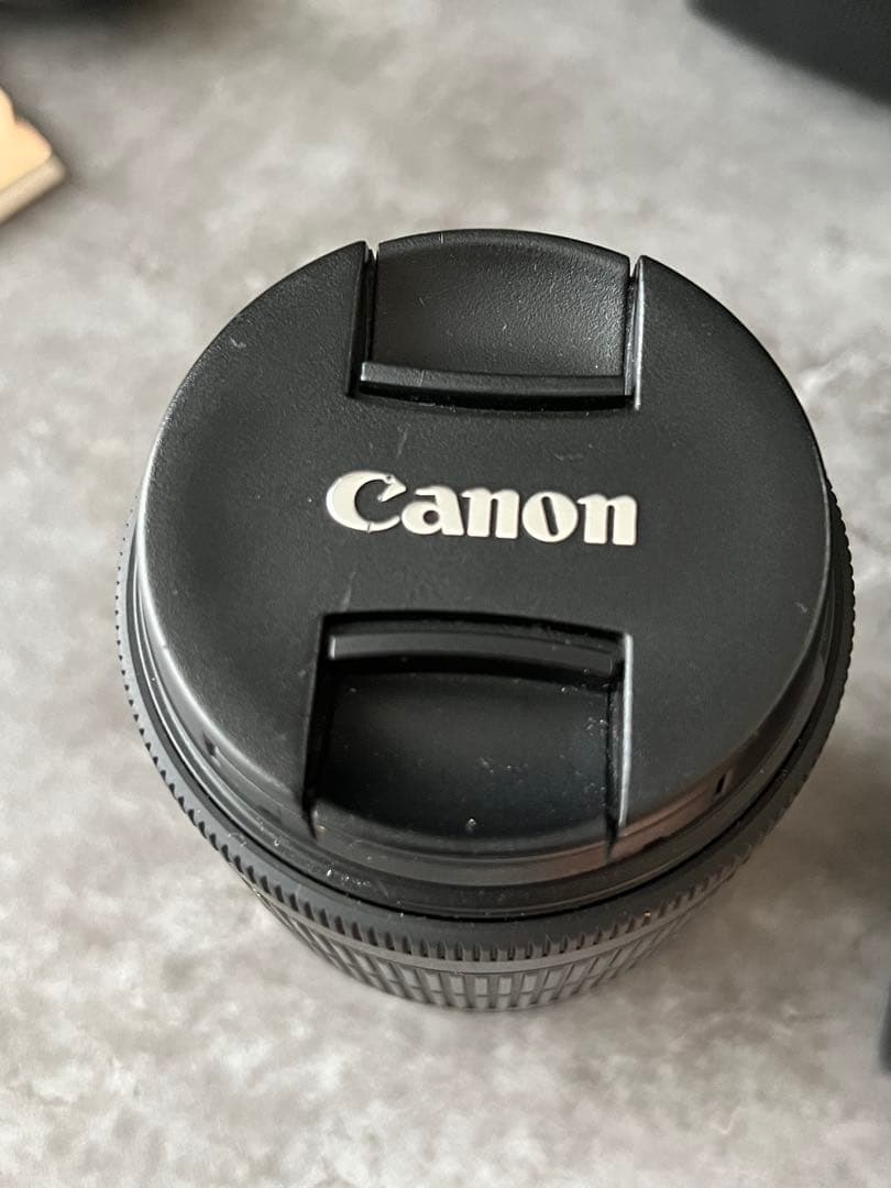 Canon EOS KISS X8i（W）