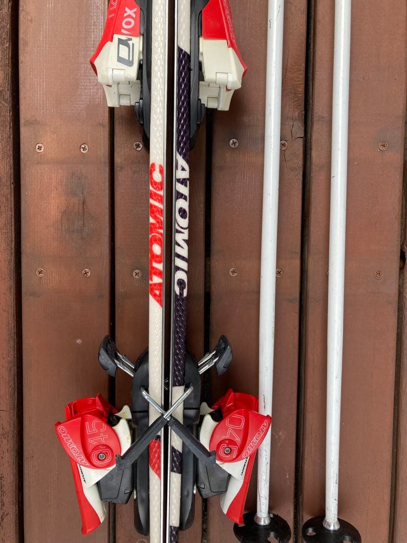 さっつじ　スキー板　ポール付き　ATOMIC製