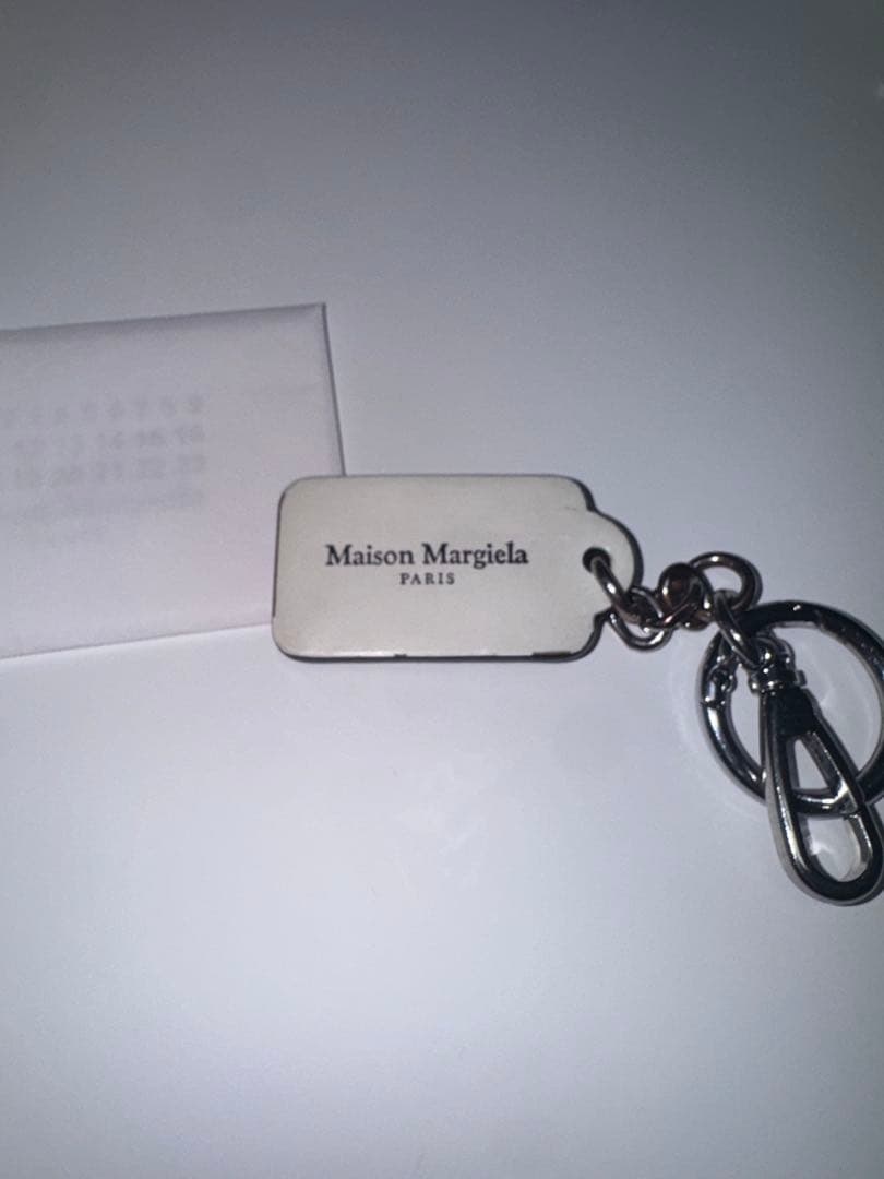 メゾンマルジェラ　キーリング　交渉○