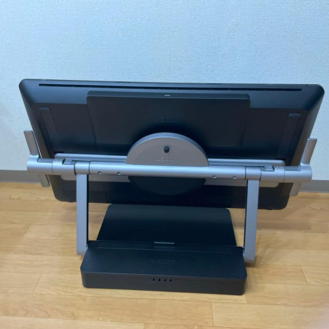 Wacom cintiq pro 32&専用スタンド&Engine i5